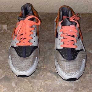 Nike Hurache size 7